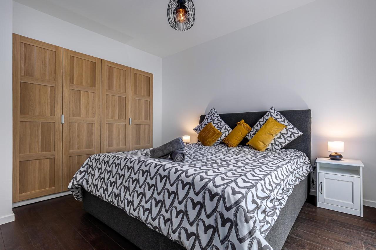 King Size Bed - Free Private Parking - Garden & Terrace - 14Min From Disneyland Ферр'єр-ан-Брі Екстер'єр фото